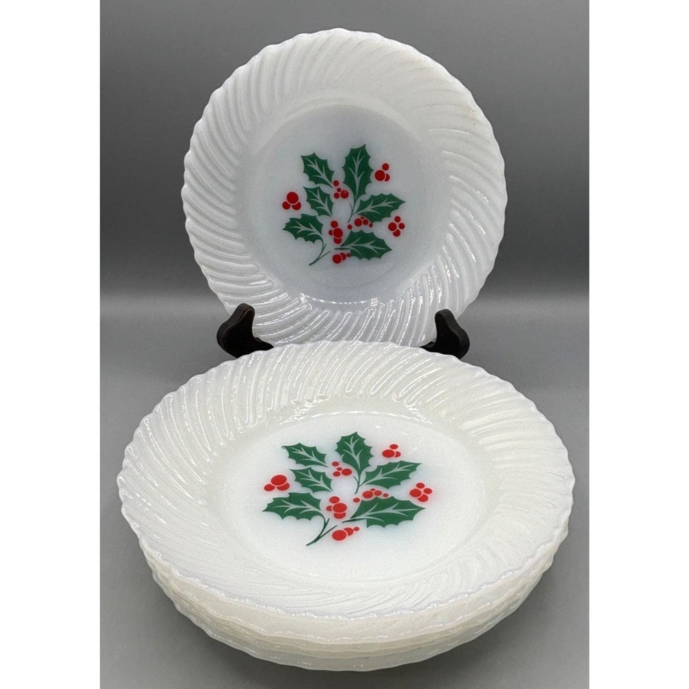 6 Pc Vtg‎ Termocrisa Milk Glass Bowls Holly Berry Design 7.5" Christmas